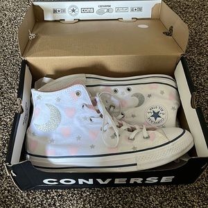 heart and stars converse. size 6 in kids, 7.5 in woman’s